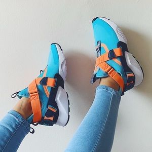 Nike Huarache City Running Shoes.